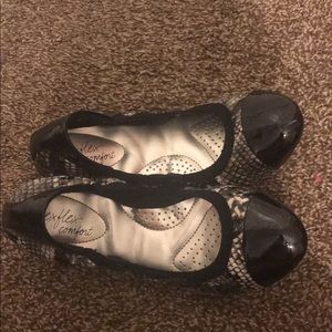 Snake skin print flats
